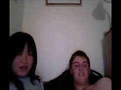 Fille sexy aime jouer avec les maman xnxx filles