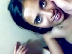 Une femme de bureau insatiable avait besoin tukif mère et fils d'une bonne baise