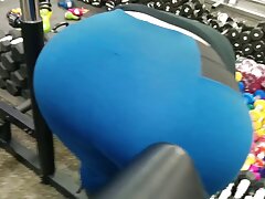 Petite fille fait du yoga porno entre mere et fils sexy