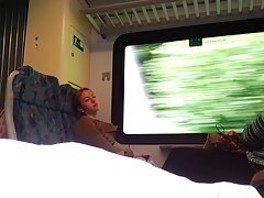 Francys Belle donne BJ video maman lesbienne et se fait ramoner avec sa culotte