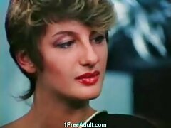 Le ma belle mere sex professeur Lemmore montre des prouesses féminines