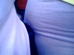 Le prince Yahshua baise une MILF aux gros seins au fond du porno belle maman cul