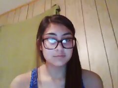 Plantureuse blonde sex x maman se fait baiser dans la salle de bain