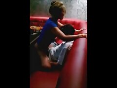 Un magnifique maman amateur porno journaliste baise un inconnu dans une camionnette