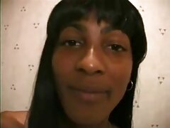 Belle blonde prend des cours de sexe sex maman russe