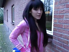 La coquine au gros cul Lilith vidéo porno mere et fils Morningstar se fait défoncer les couilles