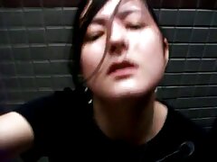 Fille qui ressemble porno x maman à Leia fait une gorge profonde