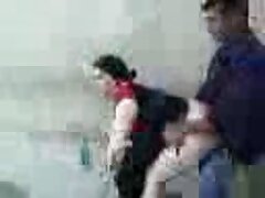 Autumn Falls masse le porno belle mere et fils pénis d'un mec avec sa chatte