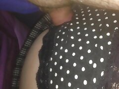 Maman Richelle Ryan avec de gros sex avec ta mere faux seins a des relations sexuelles et se prend une charge sur le corps