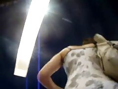Une porno avec ma mere femme blonde baise dans les escaliers
