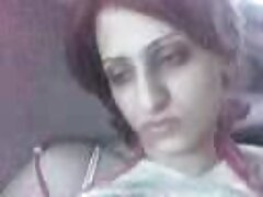 Missy est une brune aux gros porno maman branle son fils seins